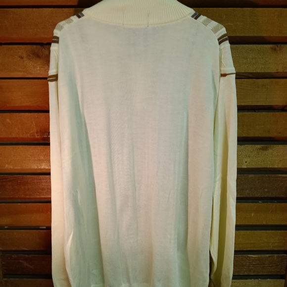 Steve Harvey Celebrity Edition Sweater - Picture 3 of 3